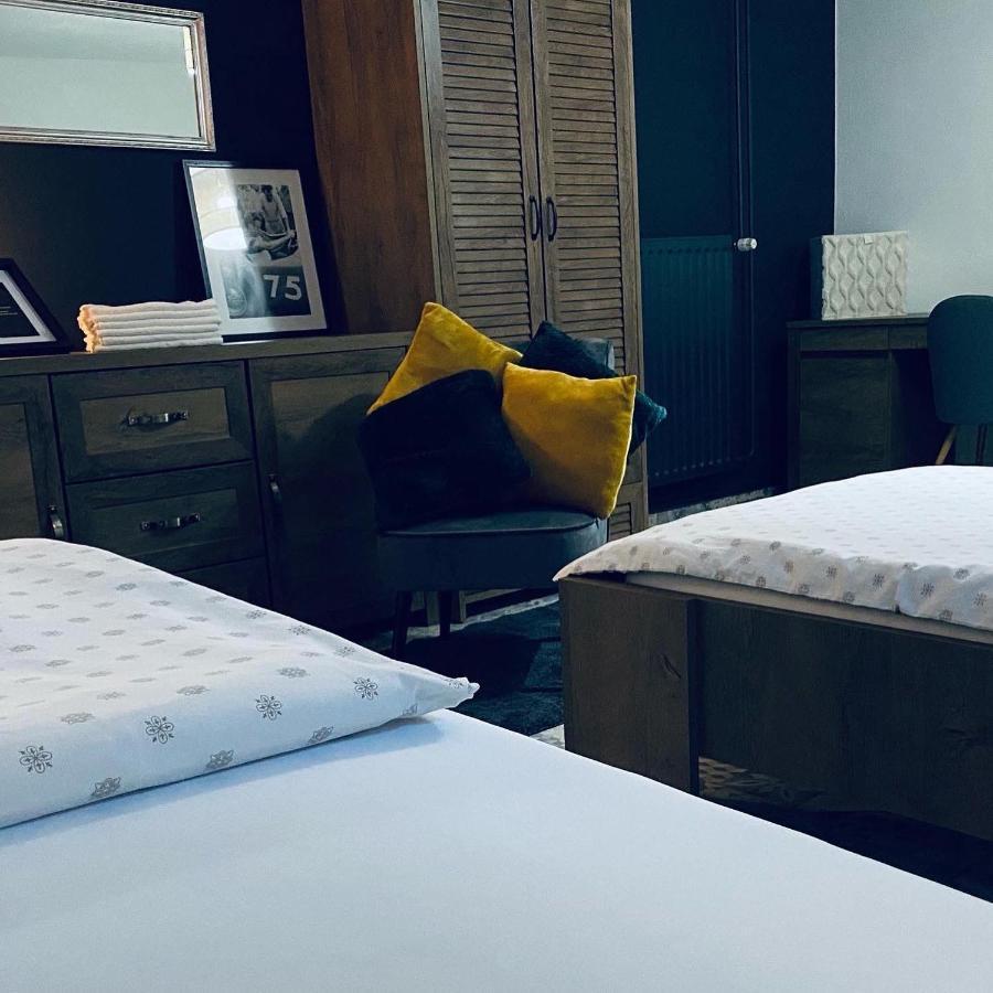 Rooms & Apartment Zala Airport Shuttle Option Cerklje na Gorenjskem Bagian luar foto