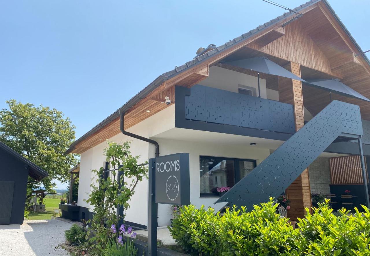 Rooms & Apartment Zala Airport Shuttle Option Cerklje na Gorenjskem Bagian luar foto