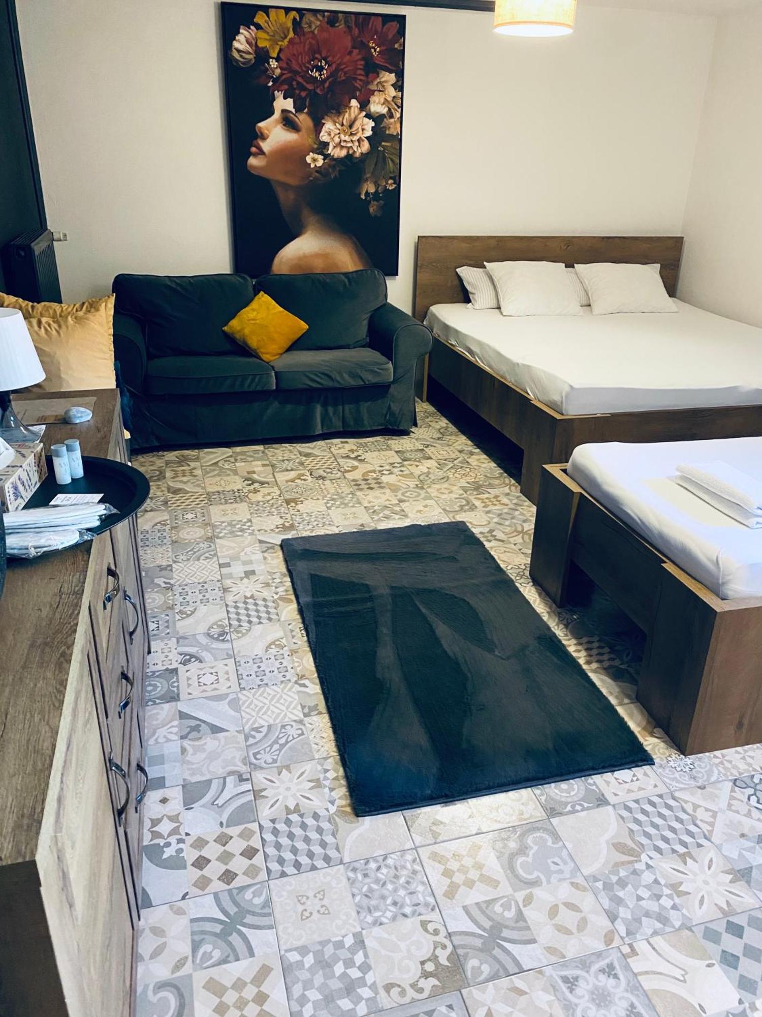 Rooms & Apartment Zala Airport Shuttle Option Cerklje na Gorenjskem Bagian luar foto