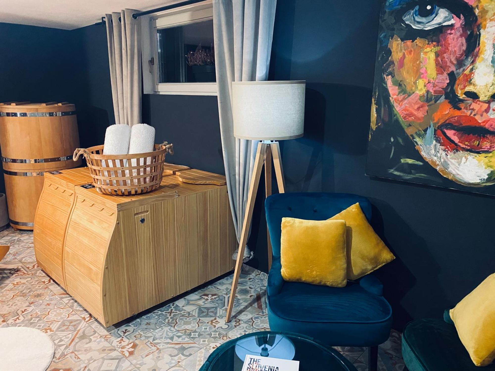 Rooms & Apartment Zala Airport Shuttle Option Cerklje na Gorenjskem Bagian luar foto